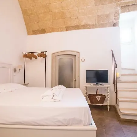 Corte Di Bonifacio Typical Bed And Breakfast Casarano Exterior foto